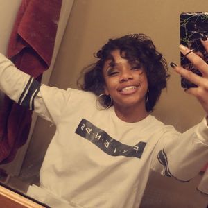 Meet your Posher, Brittney